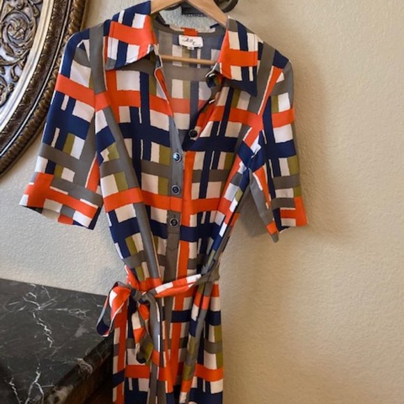 Dress - Picture 1 of 3